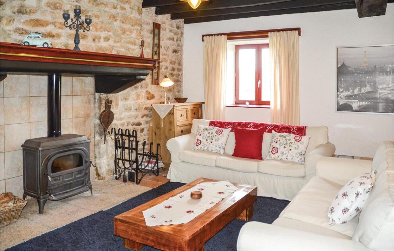 Beautiful Home In Montaudin With Wifi Exterior foto